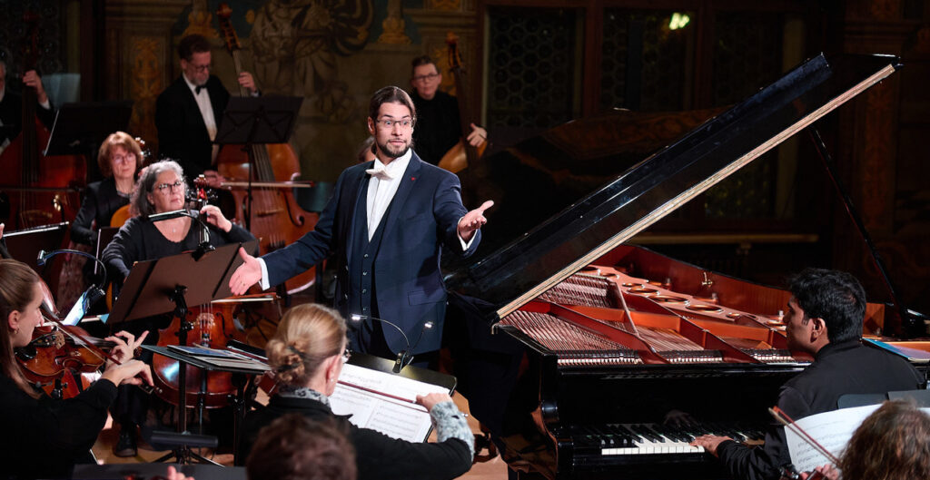 2025 Miguel mit Flügel