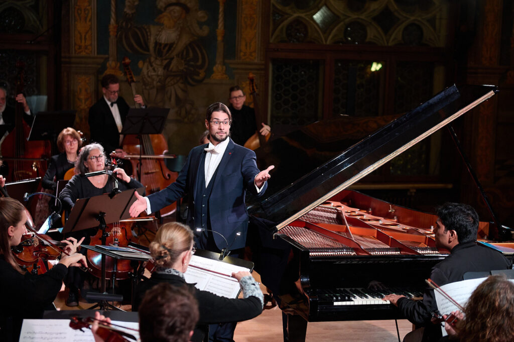 2025 Miguel mit Flügel